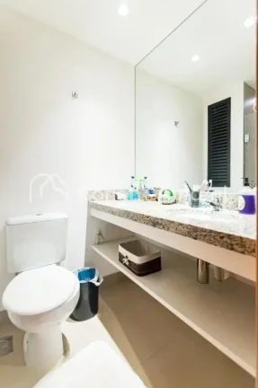 Imagem Apartamento com 2 quartos, sendo 1 suíte, 1 lavabo, cozinha estilo americano, com móveis planejado...