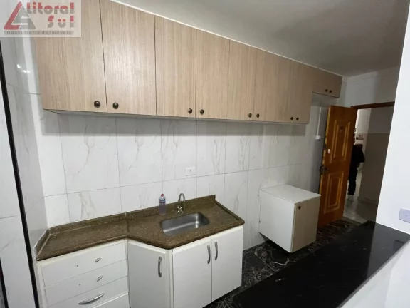 Imagem Apartamento à venda na Ocian Praia Grande-SP: 1 quarto, 1 sala, 1 banheiro, 1 vaga de garagem e 32m² de área!