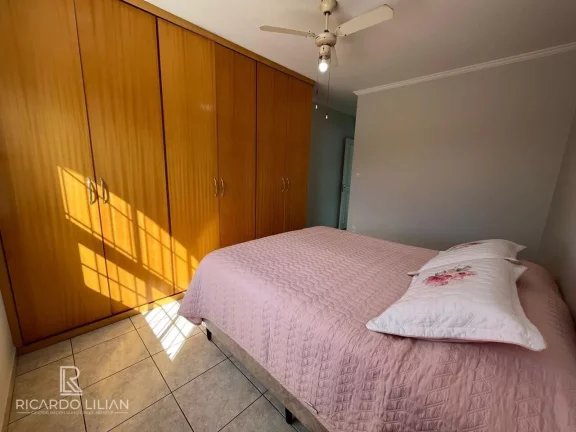 Imagem Sobrado com 3 dorms sendo uma suite, duas vagas e edicula no Jardim Textil - Proximo ao Analia Franco