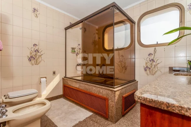 Imagem Ótimo apartamento com 301m² no Campo Belo, um por andar. Amplo living com varanda, home theather, ...