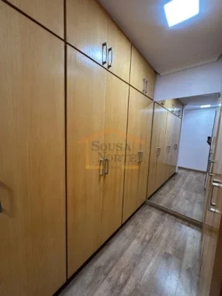 Imagem Apartamento alto padrão, 4 dormitórios, sendo 3 suítes, 1 delas máster com closet e sacada, sala...