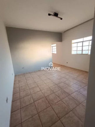 Imagem Apartamento com 3 dormitórios para alugar, 80 m² por R$ 1.100,00/mês - Setor Nossa Senhora da Saúde - Itumbiara/GO