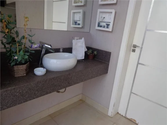 Imagem Casa à venda no Condomínio Reserva Real em Paulínia

Localização com fácil acesso pela Rodovia...