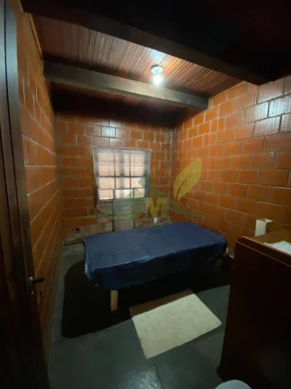 Imagem Linda Chácara à Venda no Condomínio Rancho Querência em Piracaia