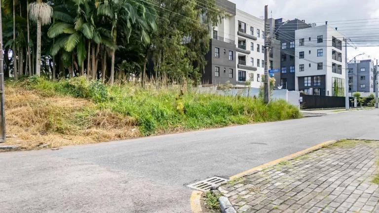 Imagem Terreno de 982,40m² para Investir