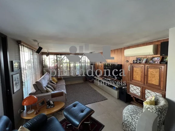 Imagem Cobertura Duplex no bairro de Pinheiros com 243m²!