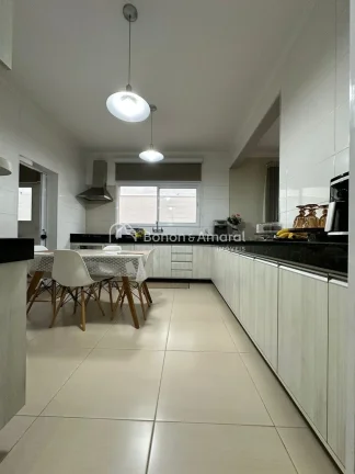 Imagem Casa Térrea à Venda no Condomínio Terras do Cancioneiro em Paulínia/SP

Descubra o conforto e a ...
