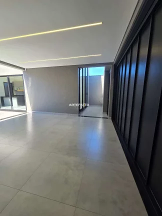 Imagem Casa à Venda com 3 quartos, 3 banheiros, 3 vagas e 160m2