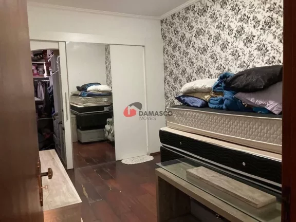 Imagem Sobrado à venda 2 Quartos, 1 Suite, 3 Vagas, 211M², Cerâmica, São Caetano do Sul - SP