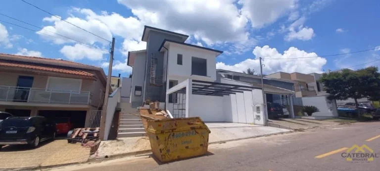 Imagem Casa à venda com 3 quartos, sendo uma suíte no Chacur, em Várzea Paulista - SP.