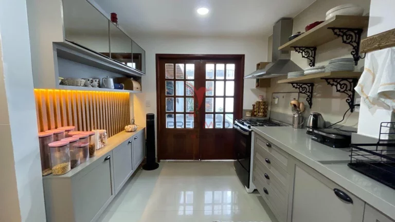 Imagem CASA NO BESSA com área gourmet,piscina, terraço.- R$ 1.200.000,00