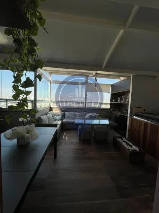 Imagem Imperdível cobertura no Cambuci, São Paulo-SP: 2 quartos, 1 suíte, 2 salas, 3 banheiros, 3 vagas e 143m² de área!
