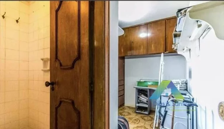 Imagem Lindo apartamento em área nobre, 3 dormitórios sendo 1 suíte, excelente localização. Venha conhecer!