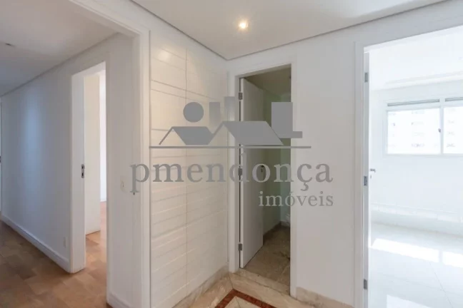 Imagem Apartamento excelente na Vila Romana com 4 quartos (3 suítes) e 3 vagas, 172m²