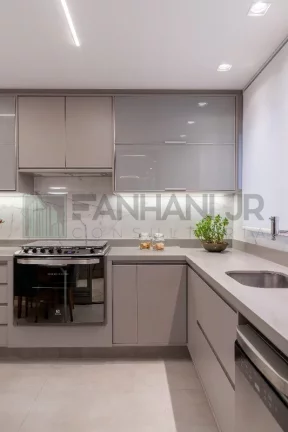 Imagem Apartamento de luxo à venda em São Paulo-SP, Vila Nova Conceição: 3 quartos, 3 suítes, 3 salas, 4 banheiros, 3 vagas, 168m².