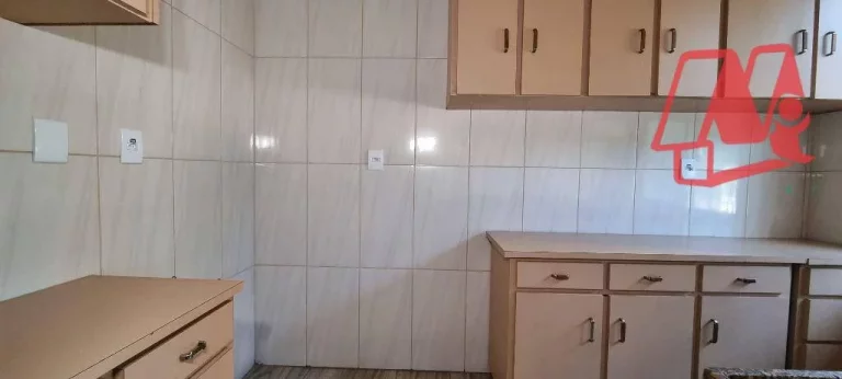 Imagem Apartamento térreo com 2 dormitórios no bairro Auxiliadora - Porto Alegre/RS