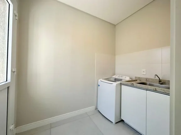 Imagem Casa 4 Dormitórios - Bairro Atlantida