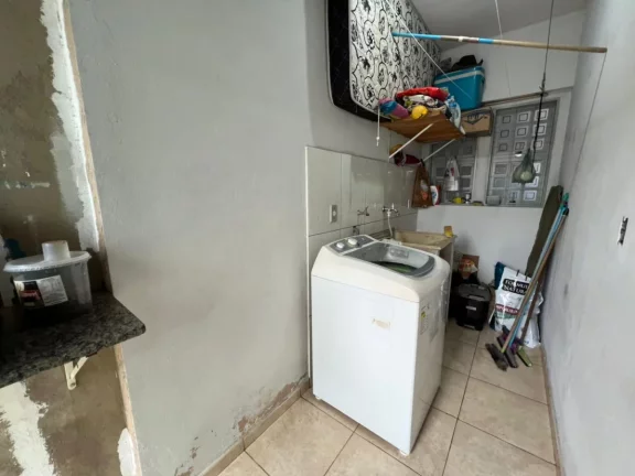 Imagem Casa de vila para venda em Recanto Elimar II com 3 quartos, 100m2