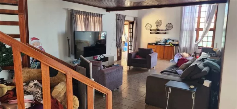 Imagem CASA COM 320 m² - ORLANDO QUAGLIATO - OURINHOS SP
