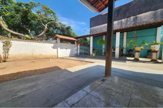 Imagem Casa 2 quartos, uma suíte, amplo quintal, 247m de área, em Itaipuaçu, Maricá - Imperdível!