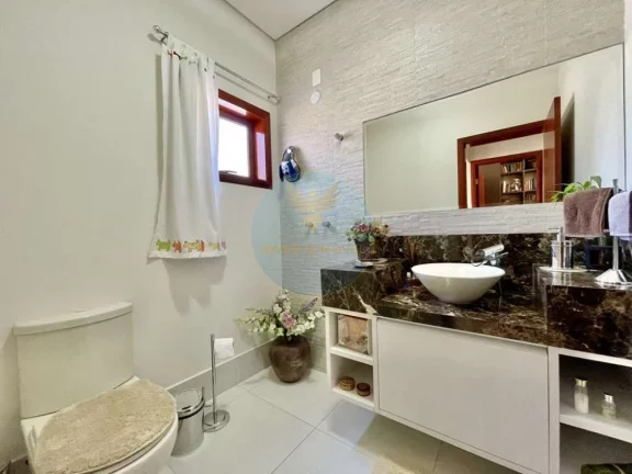 Imagem Casa em Condomínio a Venda no bairro Granja Viana - Cotia, SP