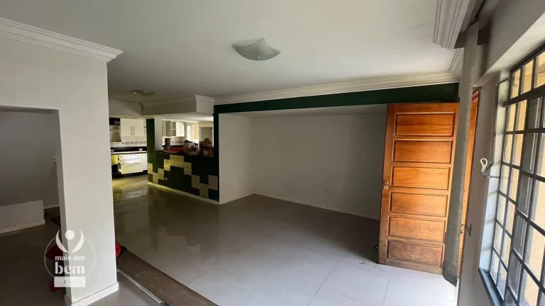 Imagem Incrível sobrado de 165 m² com 4 quartos, sacada, churrasqueira, 2 vagas de garagem à venda por R$ 800.000 - Atuba - Curitiba/PR