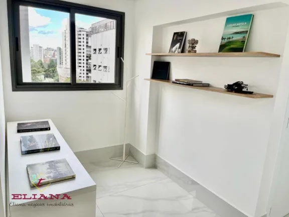 Imagem Cobertura em São Paulo, Vila Nova Conceição, com 2 quartos, 160m²