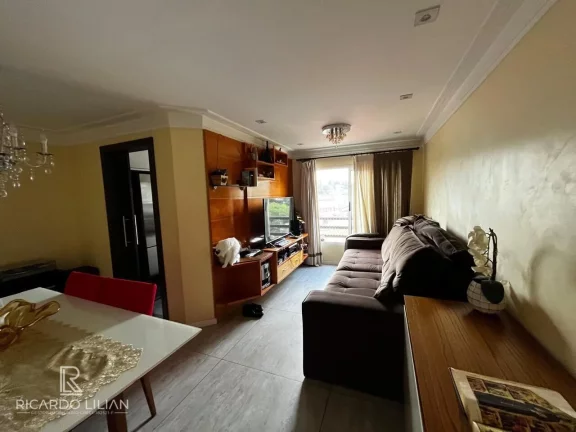 Imagem Apartamento com 2 dormitórios sendo uma suíte, 70m² de area util e uma vaga de garagem coberta.