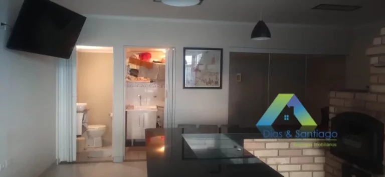 Imagem Santo André Cobertura 176M², 3 dormitórios, sendo 1 reversível, 1 suíte, 2 vagas, espaço gourmet, ótima localização e valor !!!