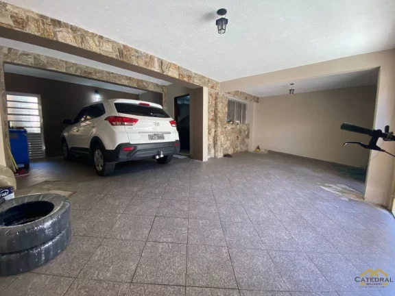 Imagem Casa com 3 quartos (1 suíte) na Vila Aparecida à Venda em Jundiaí/SP