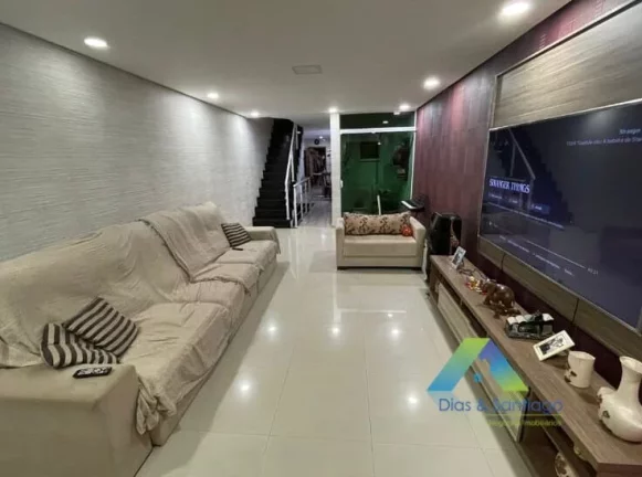 Imagem SANTO ANDRÉ Sobrado 250M², 3 dormitórios, 1 suíte, 4 vagas ótima localização e valor !!!