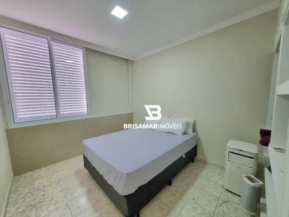 Imagem PITANGUEIRAS- UMA QUADRA DA PRAIA COM VISTINHA LATERAL , CONDOMÍNIO BAIXO , GARAGEM.