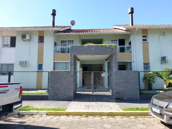 Imagem Apartamento Térreo à Venda com 3 Dormitórios em Canasvieiras – Florianópoli