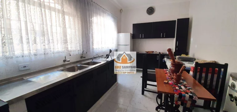Imagem Linda Casa, 4 dorm (2 suítes), edícula, 4 vagas, Savoy