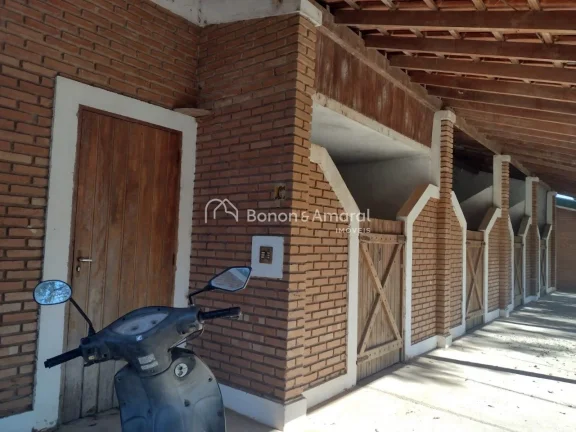 Imagem O condomínio Manege Residence é composto por 18 lotes. 

O aluguel em questão é de um lote priva...
