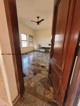 Imagem Casa para Venda em Limeira, Boa Vista, 3 dormitórios, 1 suíte, 2 banheiros, 3 vagas