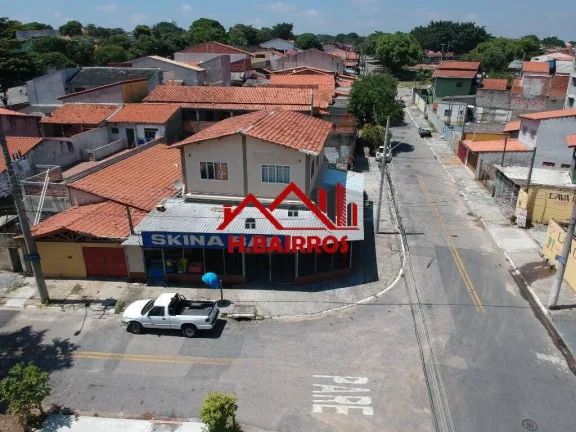 Imagem Ponto Comercial de esquina à Venda próximo a Linha Verde