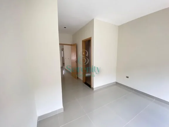 Imagem Casa para alugar no Jardim Maria Luiza - 2 Dormitórios - 1 suíte, 2 vagas de garagem - Edícula com churrasqueira - R$2.500,00/mês.