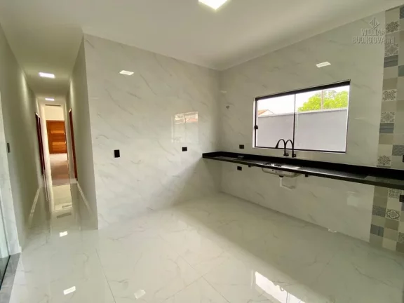 Imagem Sensacional casa com fino acabamento em Mongaguá à venda !