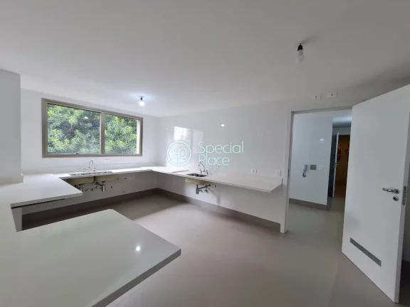 Imagem Excelente apartamento em Higienópolis, no estilo neoclássico, em condomínio exclusivo com apenas ...