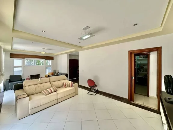 Imagem Cond. Golf Village - 4dorms/3sts, 2 escritórios, gourmet e piscina!