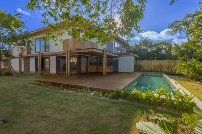 Imagem Imóvel em Condomínio: Casa de 387m² em Praia do Forte - Venda - Praia Bella