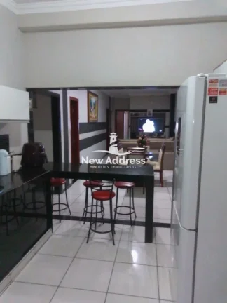Imagem Casa térrea com 3 quartos, sendo 2 suítes, ambientes integrados e área de serviço ventilada, ideal para quem busca conforto e funcionalidade.