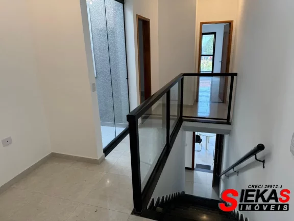 Imagem Casa de 2 quartos com suíte, 2 banheiros e 2 vagas na Vila Ré, São Paulo-SP: seu novo lar espera por você!