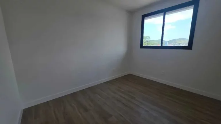 Imagem Apartamento com 2 dormitórios sendo 1 suíte e 1 vaga de garagem no Fazenda em Itajaí