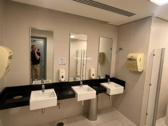 Imagem Sala Comercial na Vila Cordeiro com 926,08m² de Área