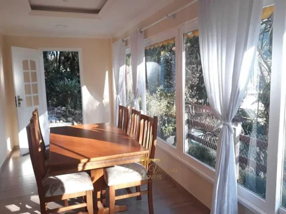 Imagem Casa para Venda em Teresópolis / RJ no bairro Golfe