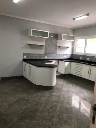 Imagem Casa no Res. Alpha PLUS 359m²