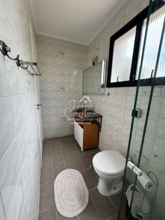 Imagem Imperdível oportunidade de adquirir um apartamento no Guarujá-SP, Jardim Las Palmas: 2 quartos, 1 suíte, 2 salas, 3 banheiros, 1 vaga de garagem e 90m² de área!
