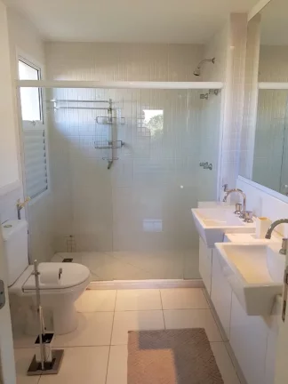 Imagem CONDOMINIO QUINTAS DE SAÚIPE - CASA TOTALMENTE MOBILIADA, DECORADA, MODELO DO RENOMADO ARQUITETO DAVI BASTOS: 330m2 DE ÁREA, 3 SUITES SALA AMPLIADA